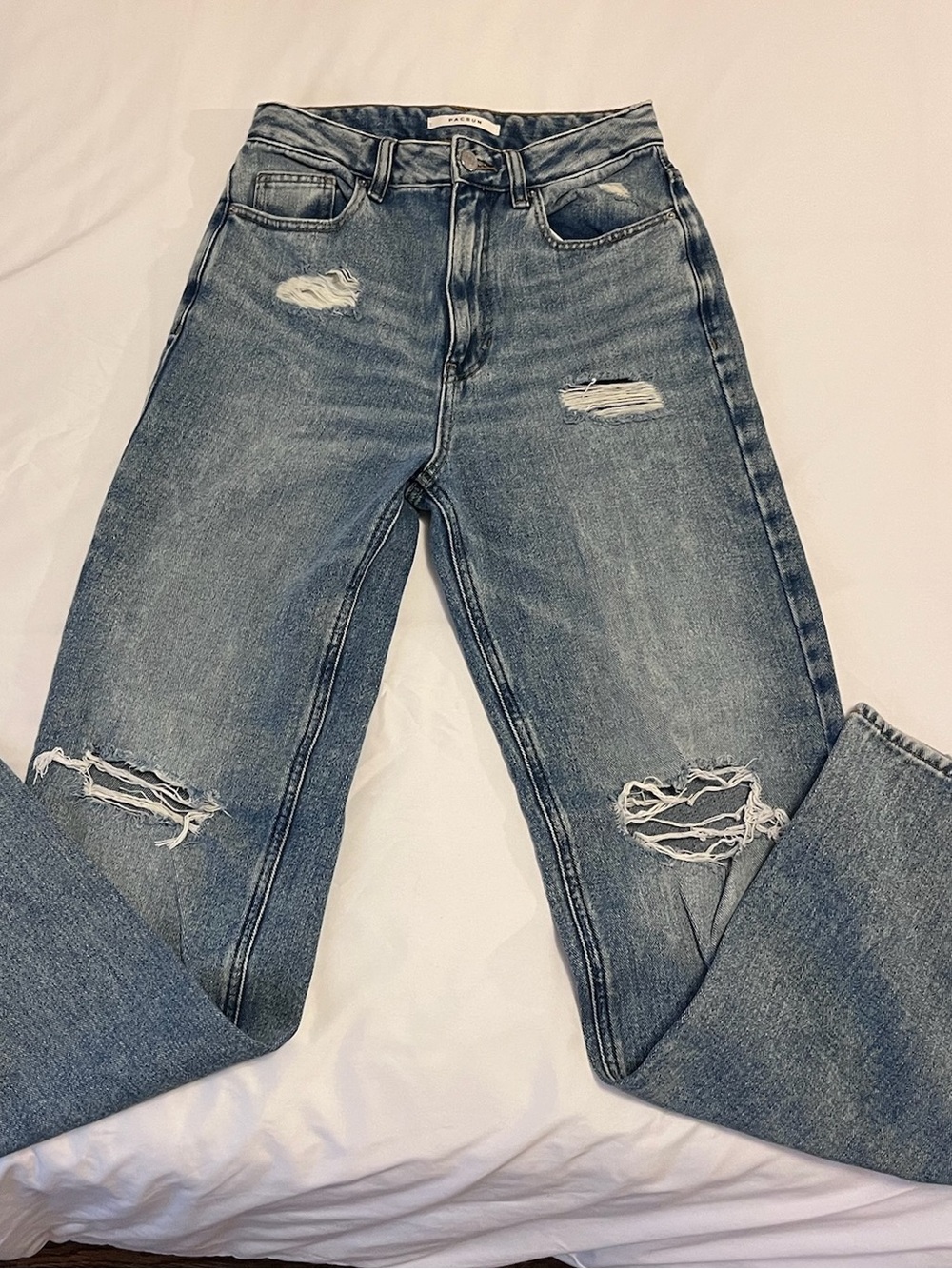 PacSun 90s distressed boyfriend jeans, medium wash